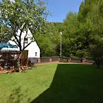 Family Retreat הלנתאל