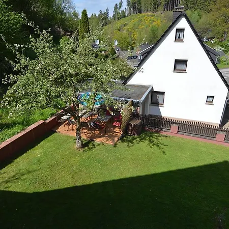 Vakantiehuis With Garden In Eifel Hellenthal